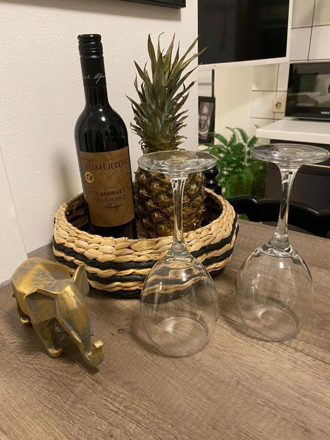 Praktische City Apartments Direkt Am Hauptbahnhof Neumunster Bagian luar foto