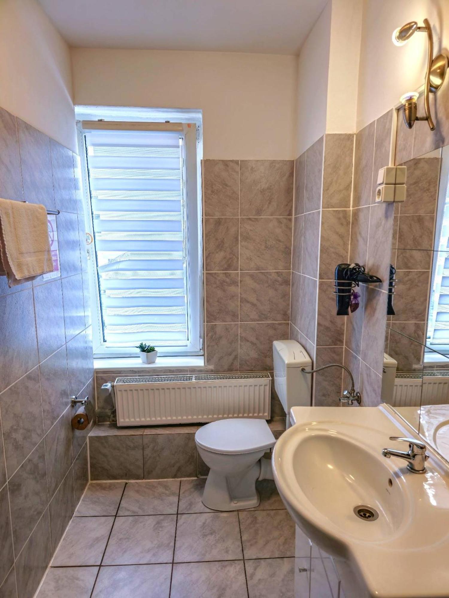 Praktische City Apartments Direkt Am Hauptbahnhof Neumunster Bagian luar foto