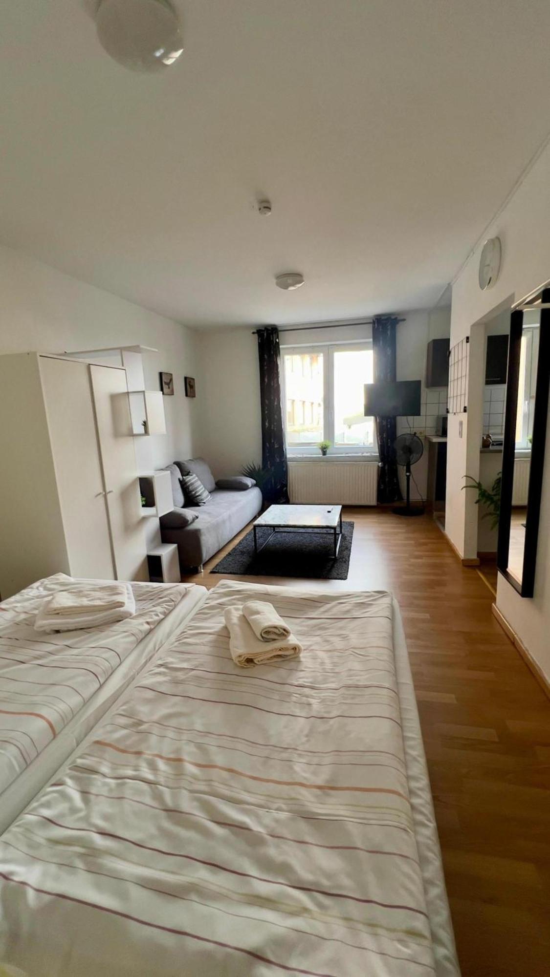 Praktische City Apartments Direkt Am Hauptbahnhof Neumunster Bagian luar foto